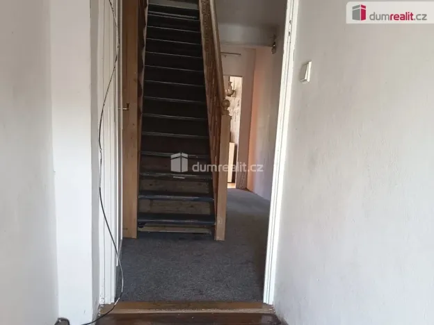 Pronájem atypického bytu, Praha - Hloubětín, Pokorného, 17 m2