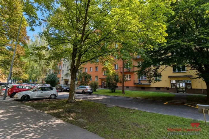 Prodej bytu 3+1, Ostrava - Poruba, Alžírská, 63 m2
