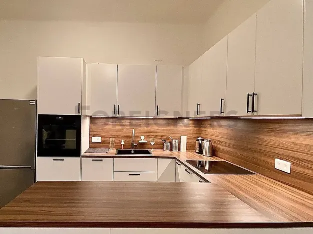 Pronájem bytu 3+kk, Praha, Spojovací, 72 m2