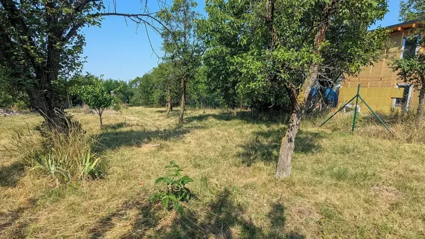 Prodej zahrady, Brno, 682 m2