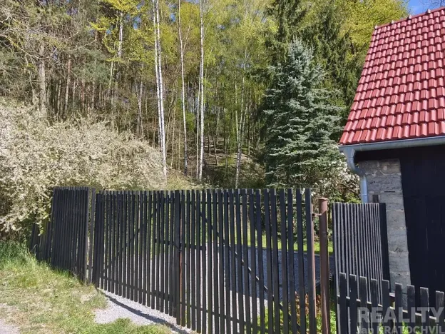 Prodej chalupy, Tuhaň, 350 m2