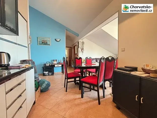 Prodej bytu 3+kk, Novalja, Chorvatsko, 75 m2