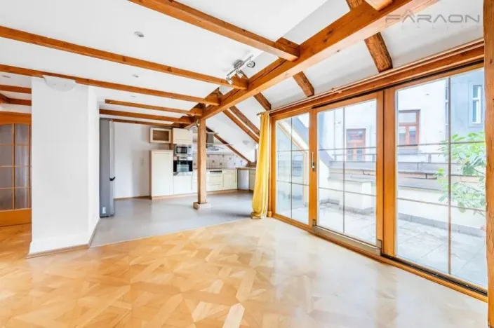 Pronájem kanceláře, Praha - Nové Město, Truhlářská, 221 m2