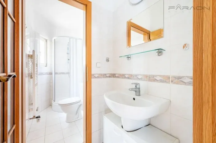 Pronájem kanceláře, Praha - Nové Město, Truhlářská, 221 m2