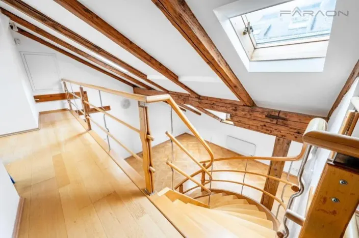 Pronájem kanceláře, Praha - Nové Město, Truhlářská, 221 m2