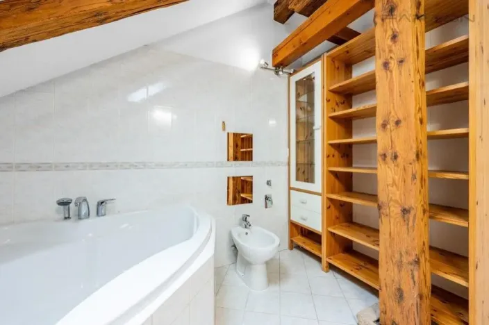Pronájem kanceláře, Praha - Nové Město, Truhlářská, 221 m2