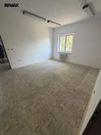Pronájem kanceláře, Bystřice nad Pernštejnem, Průmyslová, 200 m2