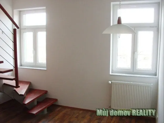 Pronájem bytu 2+kk, Praha - Vysočany, Freyova, 45 m2
