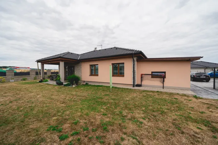 Prodej rodinného domu, Úherce, Východní, 115 m2