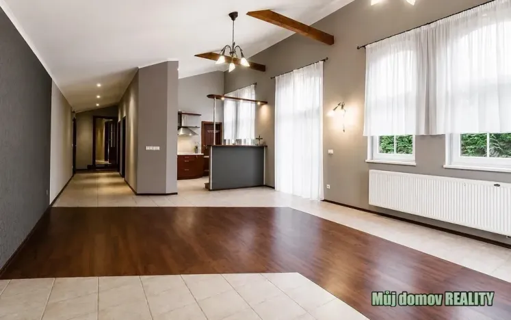 Pronájem vily, Praha - Písnice, 1300 m2