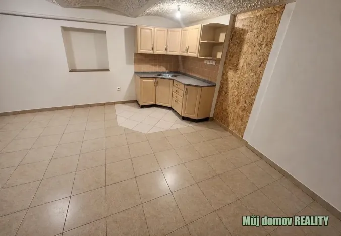 Pronájem vily, Praha - Písnice, 1300 m2