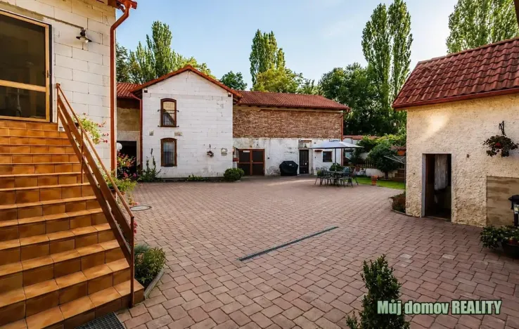 Pronájem vily, Praha - Písnice, 1300 m2