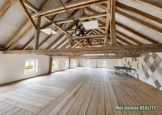 Pronájem vily, Praha - Písnice, 1300 m2