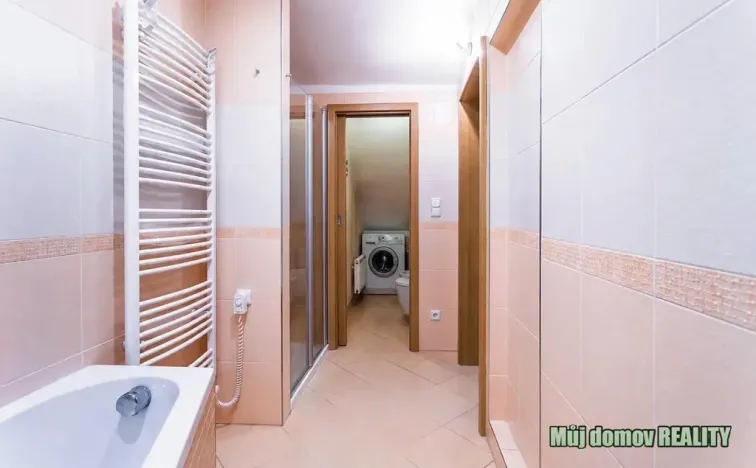 Pronájem vily, Praha - Písnice, 1300 m2
