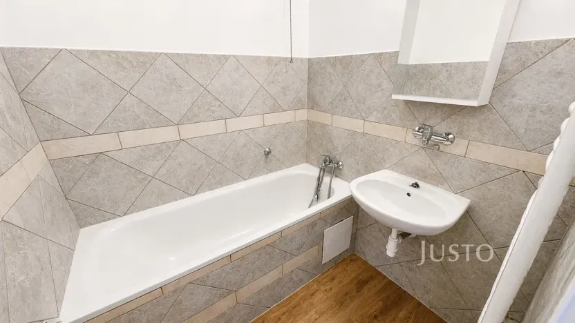 Pronájem bytu 2+1, Písek - Budějovické Předměstí, Šafaříkova, 53 m2