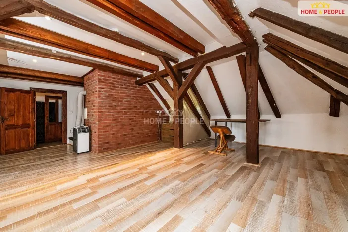 Prodej rodinného domu, Vysoký Chlumec, 190 m2