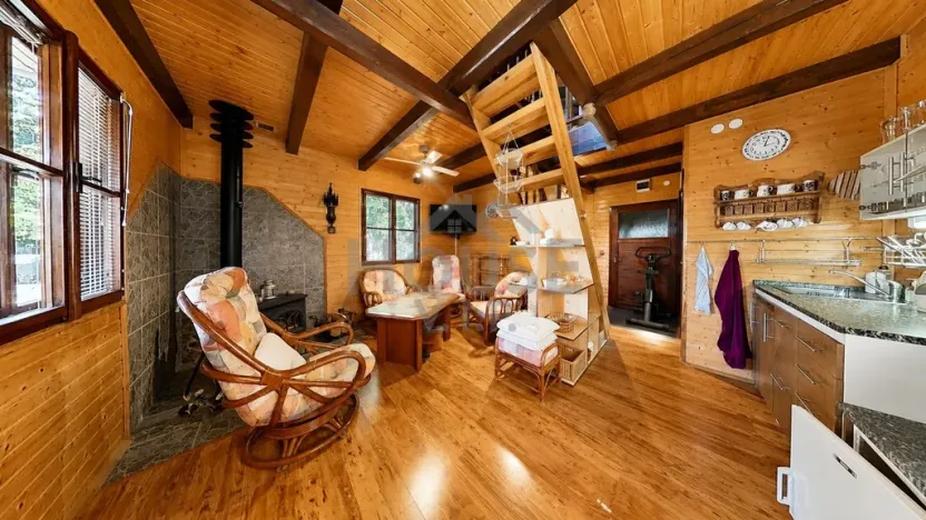 Prodej chalupy, Kněževes, 50 m2