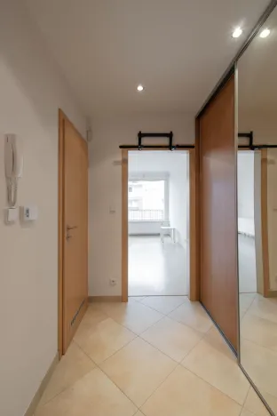 Pronájem bytu 1+kk, Praha - Zličín, Milotická, 36 m2