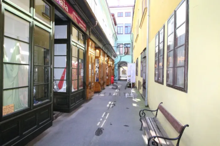 Pronájem obchodního prostoru, České Budějovice - České Budějovice 1, Krajinská, 20 m2