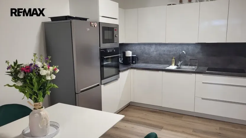 Pronájem bytu 2+kk, Olomouc - Hejčín, Lazecká, 57 m2