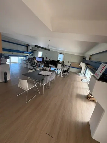 Pronájem výrobních prostor, Praha - Uhříněves, Přátelství, 1256 m2