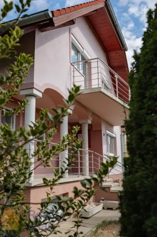 Prodej ubytování, Buk, Kristály utca, 429 m2
