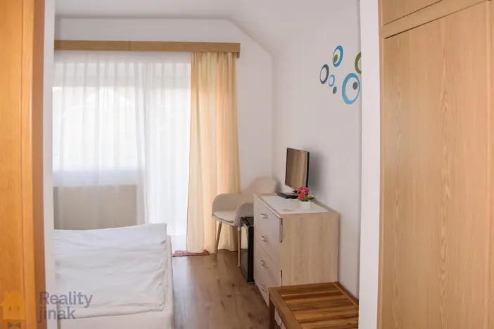 Prodej ubytování, Buk, Kristály utca, 429 m2
