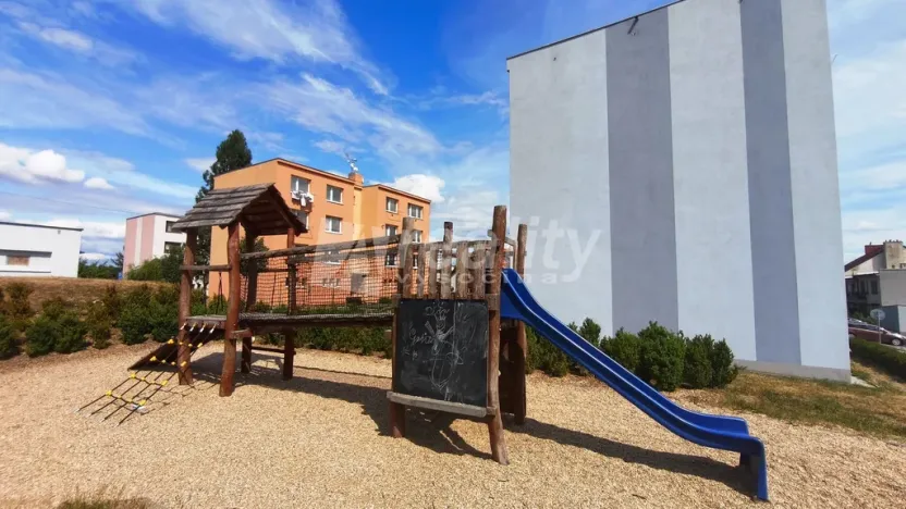 Pronájem bytu 3+1, Náměšť nad Oslavou, Zborovská, 59 m2