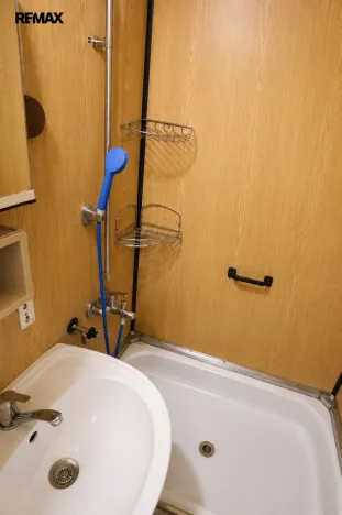 Prodej bytu 1+kk, Karlovy Vary - Rybáře, U Koupaliště, 25 m2