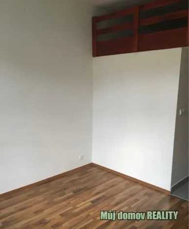 Pronájem bytu 1+kk, Praha - Vysočany, Freyova, 18 m2