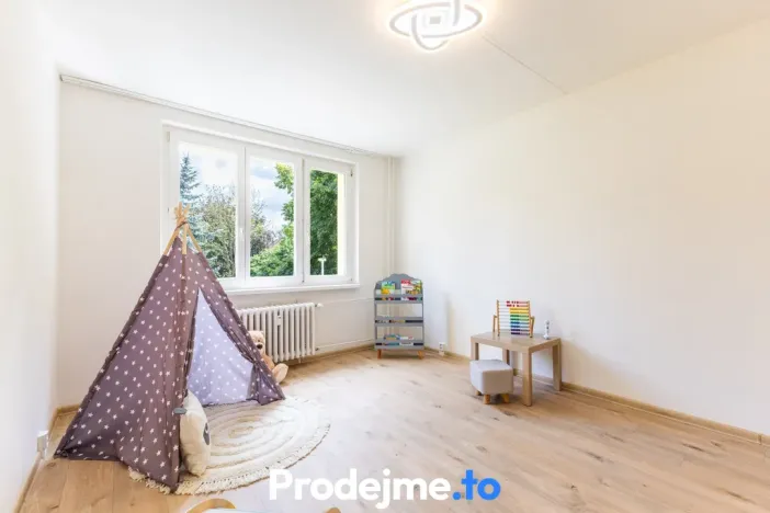Pronájem bytu 3+1, Praha - Hostivař, U průseku, 77 m2