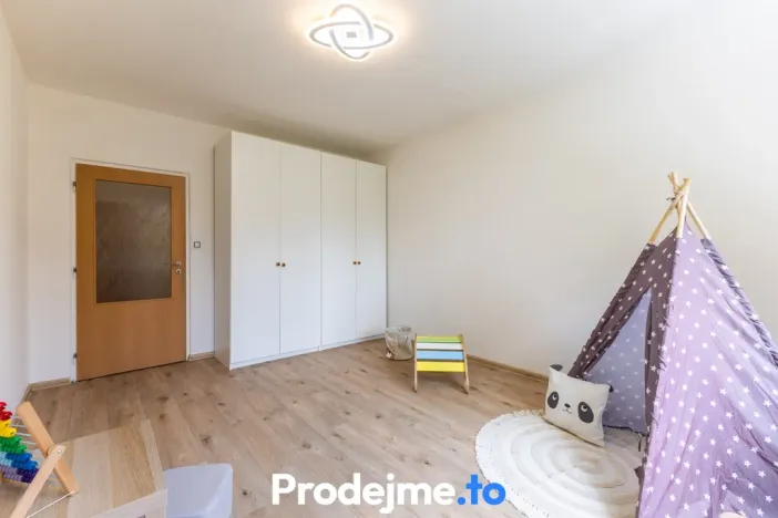 Pronájem bytu 3+1, Praha - Hostivař, U průseku, 77 m2