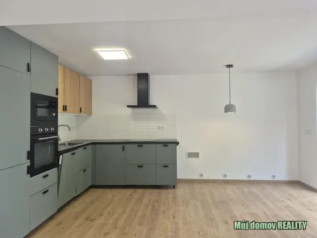 Pronájem rodinného domu, Praha - Klánovice, Smidarská, 120 m2