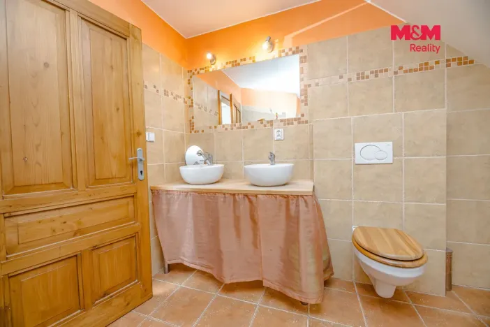 Prodej chalupy, Deštné v Orlických horách, 400 m2