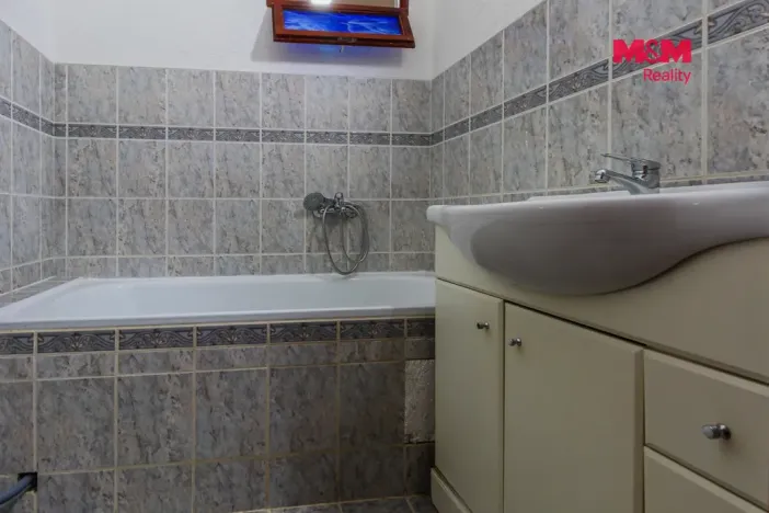 Pronájem bytu 2+1, Holasovice - Loděnice, 45 m2