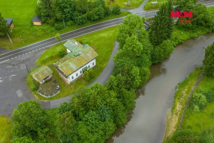 Prodej komerční nemovitosti, Plavy, 500 m2