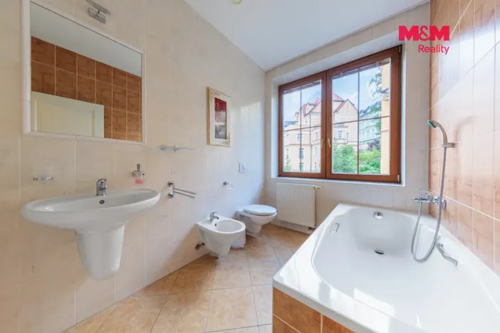 Prodej bytu 3+kk, Karlovy Vary, Moravská, 111 m2