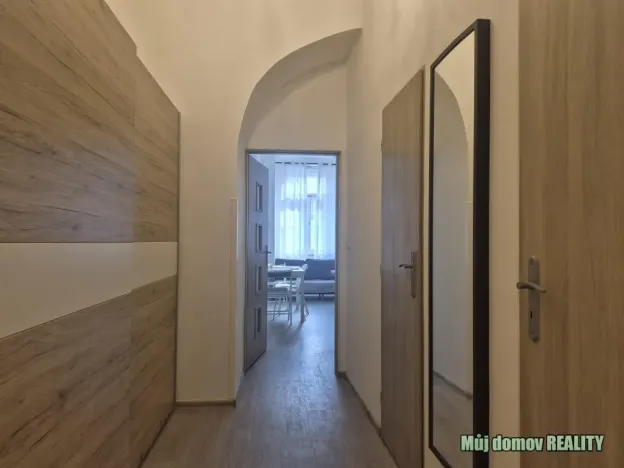 Pronájem bytu 2+kk, Praha - Karlín, 45 m2