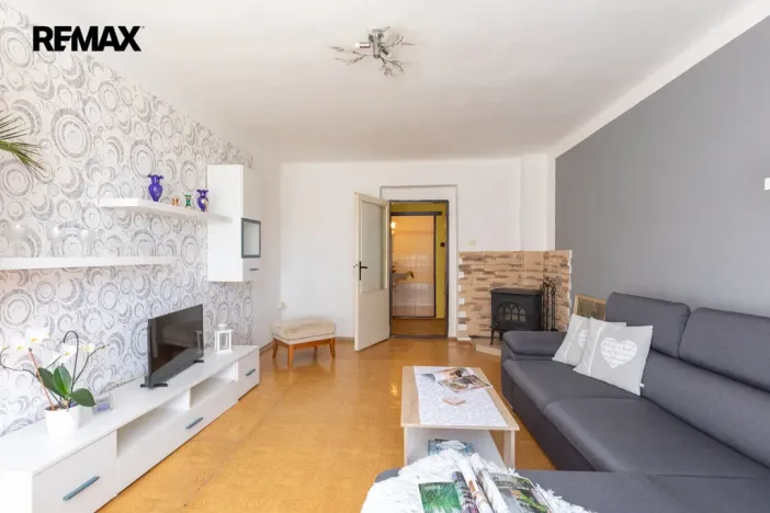 Prodej bytu 2+1, Louka u Litvínova, Husova, 73 m2