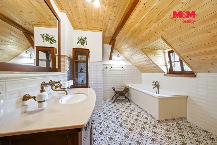 Prodej rodinného domu, Červená Voda - Mlýnický Dvůr, 223 m2