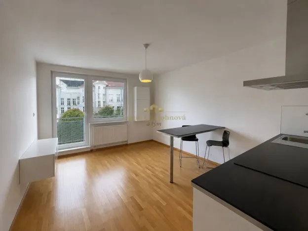 Prodej bytu 1+kk, Praha, S. K. Neumanna, 29 m2
