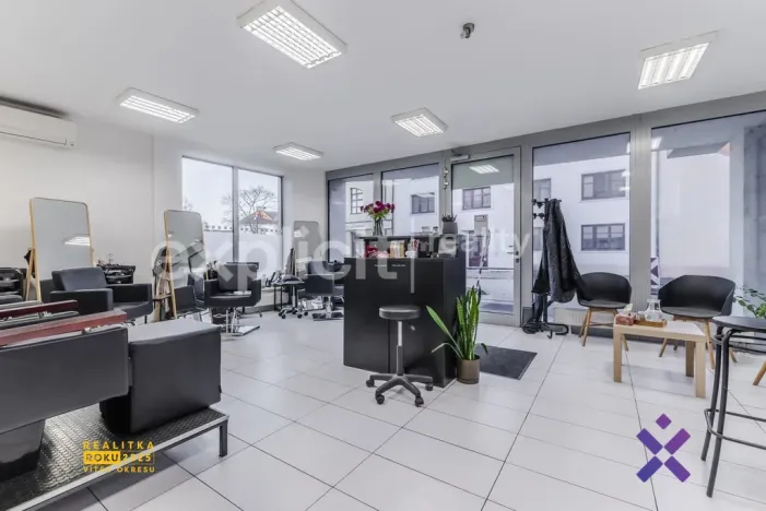 Pronájem obchodního prostoru, Uherské Hradiště, Otakarova, 48 m2