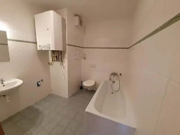 Pronájem bytu 1+kk, Jihlava, Poláčkova, 42 m2
