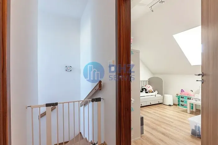 Prodej bytu 4+kk, Vysoký Újezd, U Vršku, 98 m2