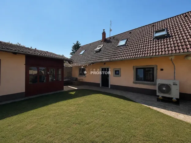 Prodej rodinného domu, Slaný - Trpoměchy, 120 m2