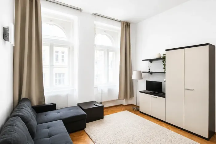 Pronájem bytu 2+kk, Praha - Nové Město, Hálkova, 49 m2