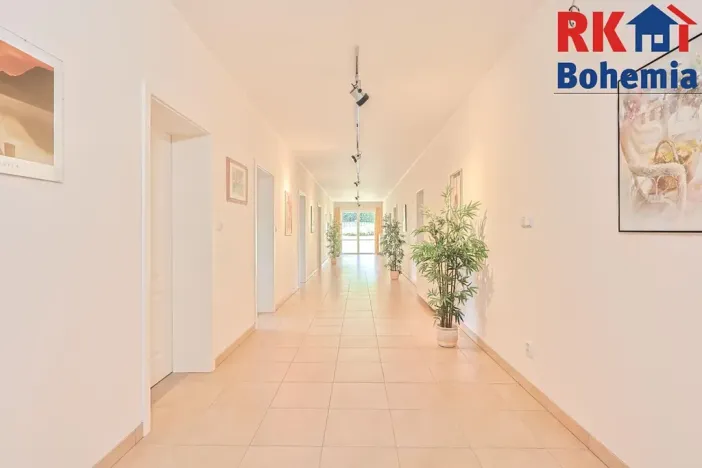 Prodej rodinného domu, Šestajovice, U Pole, 266 m2