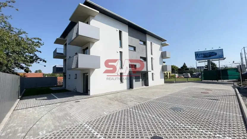 Pronájem bytu 1+kk, Brno, Olomoucká, 26 m2