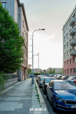 Pronájem bytu 1+kk, Praha - Holešovice, Tovární, 31 m2