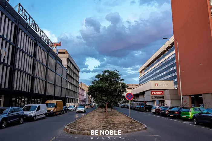 Pronájem bytu 1+kk, Praha - Holešovice, Tovární, 31 m2